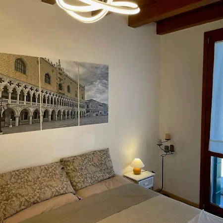 Ca Vellione Cozy Apartment