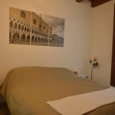 Ca Vellione Cozy Apartment